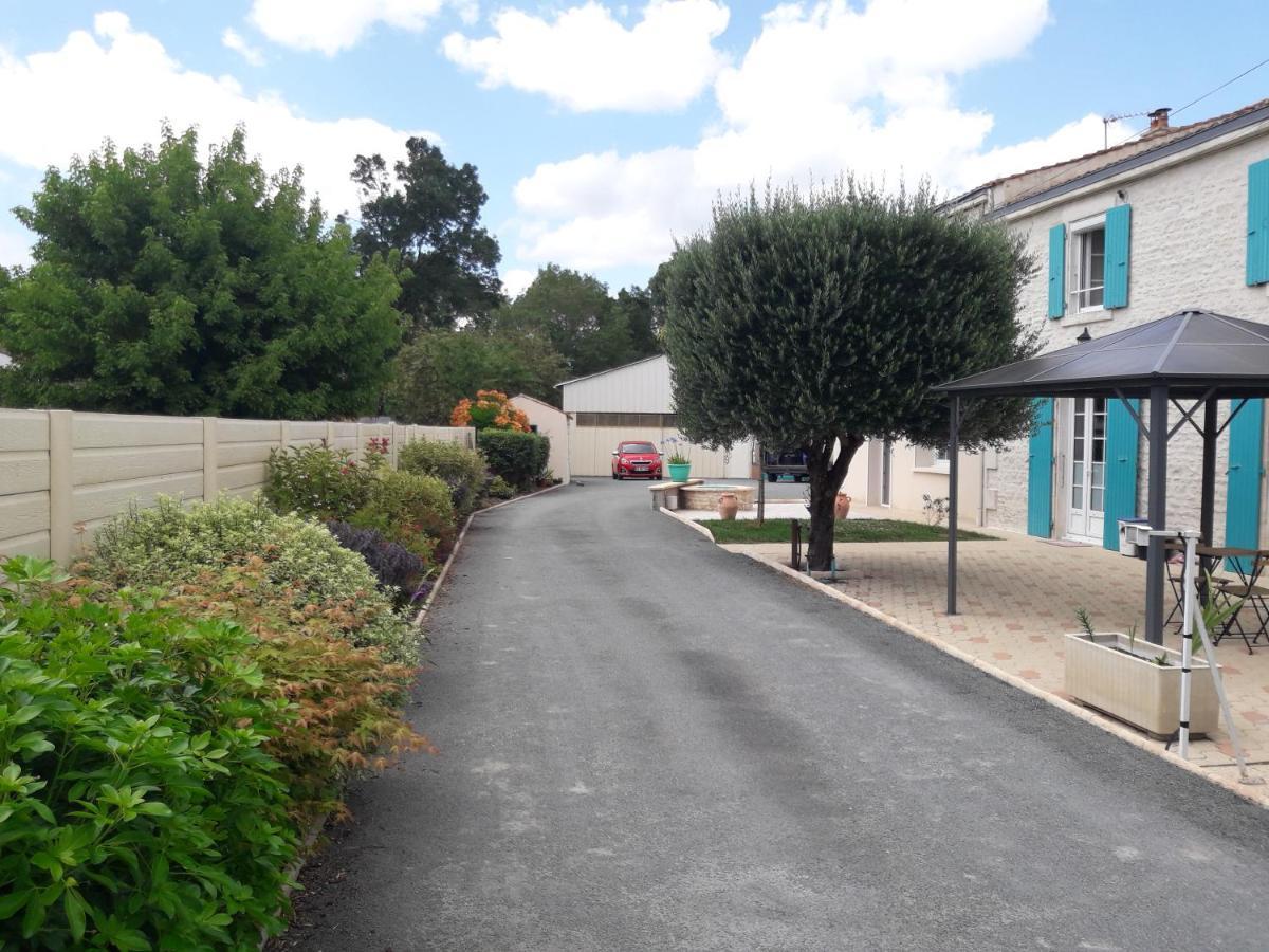 Logis De Lange 2 P * Saint-Hilaire-la-Palud