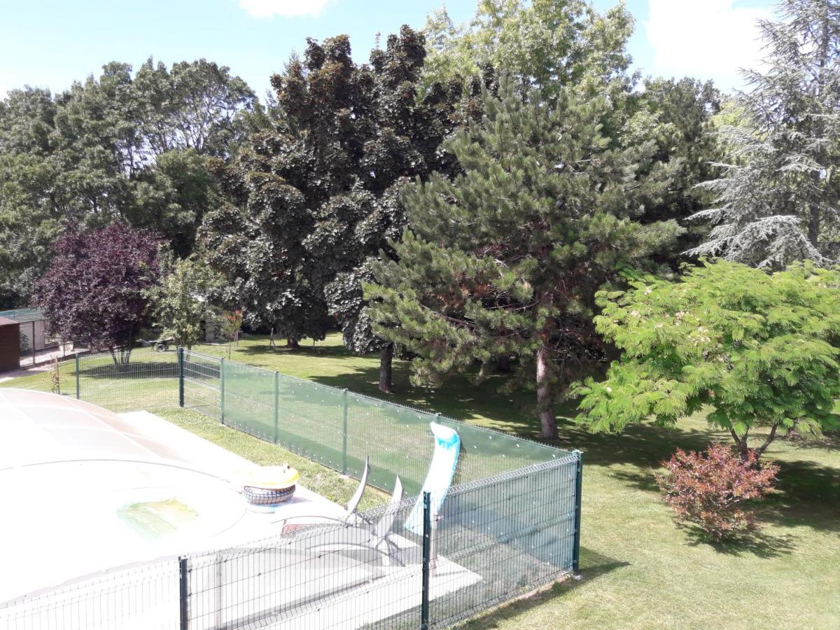 Logis De Lange 2 P * Saint-Hilaire-la-Palud