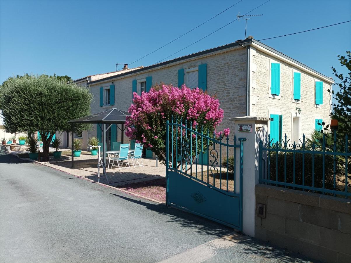 Logis De Lange 2 P * Saint-Hilaire-la-Palud